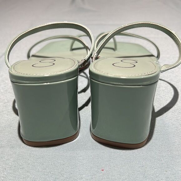 Calvin Klein Womens White Sandals Size 10M B43 - Picture 8 of 9